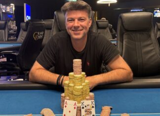 Vik nach seinem Sieg beim Bigstack Tuesday im GCLI.