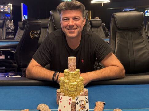 Vik nach seinem Sieg beim Bigstack Tuesday im GCLI.
