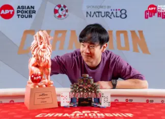 Calvin Lee nach seinem Sieg bei der APT.