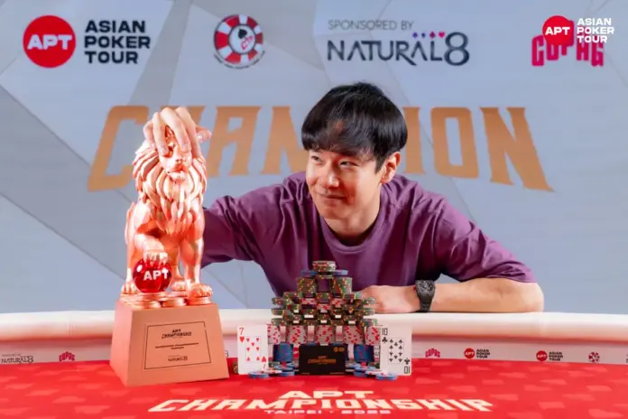 Calvin Lee nach seinem Sieg bei der APT.