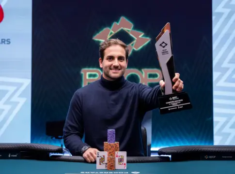 Joao Simao beim BSOP $10K SHR Invitational Victory