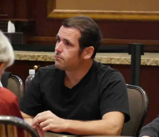 Pokerprofi Jordan Cristos wegen Stalking verurteilt Jordan Cristos vor Gericht