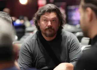 Jewgeni Sirotenko am Pokertisch.