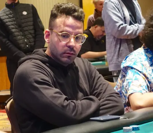 Yifrachs NAPT-Sieg wirft Fragen zur Branchenethik auf Gal Yifrach am Pokertisch.