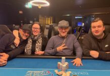 Weekstarter im Grand Casino Liechtenstein: Viererdeal beschert allen ein Siegerfoto Die vier glücklichen Sieger im GCLi.