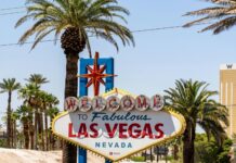 Las Vegas verliert weiteren Pokerroom nur wenige Monate nach Eröffnung Las Vegas Schild