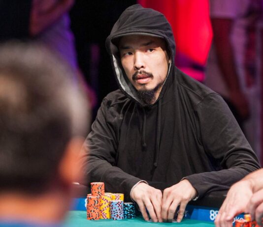 Chino Rheem ma już na koncie pięć finałowych stołów w 2026 roku Chino Rheem podczas turnieju PokerGO