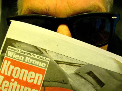 Keine Panik, keine Razzia – Finanzpolizei und Kronen Zeitung  – Eine österreichische Posse Teil Eins