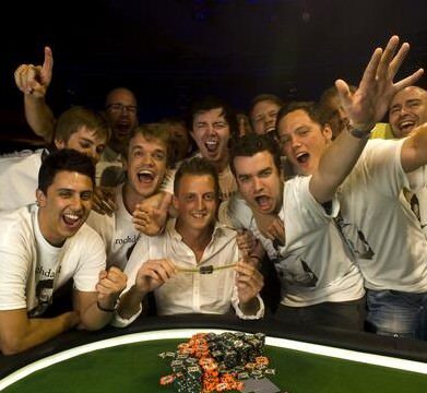 WSOP Event #57: Mühlöcker verpasst das Bracelet, Matt Perrins gewinnt