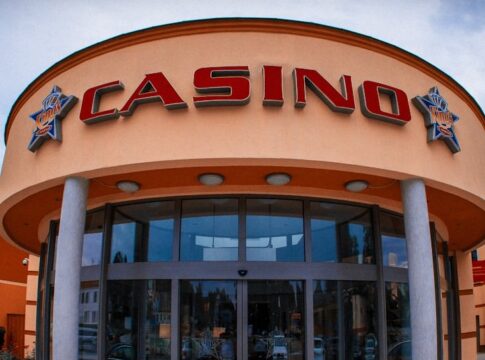 „King’s tristar Cup“: 100.000 Euro Preisgeld beim Main-Event garantiert