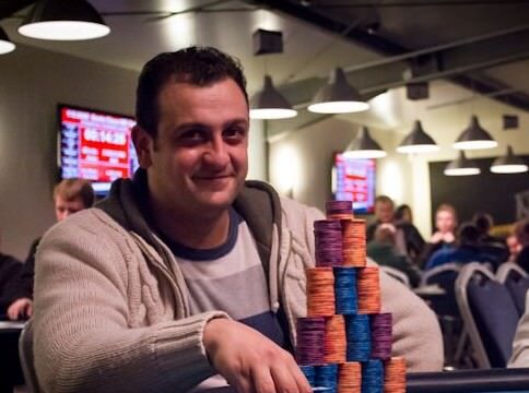 Santa Claus Poker Challenge: Usta führt im King’s Casino