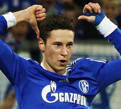 2x VIP Tickets für das Match zwischen Schalke und Paderborn zu gewinnen