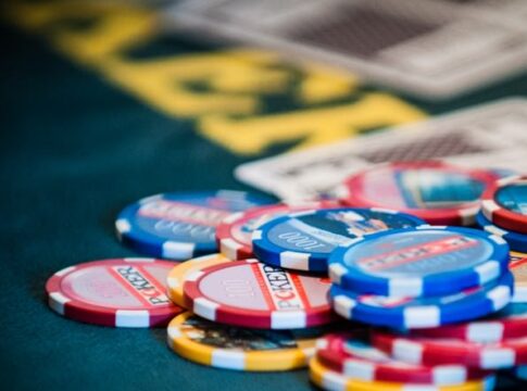 Poker EM Baden: Aleksandar Spadijer zieht mit der Führung ins Finale des €600 NLHE Deepstack
