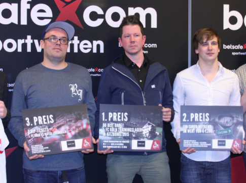 Glückliche Gewinner beim effzeh Poker Event