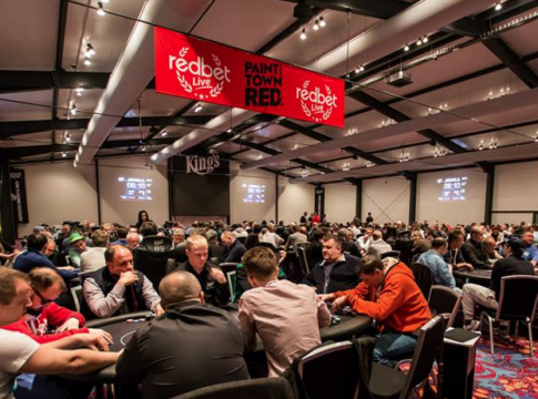 Starker Auftakt beim Redbet Live Event – David Perez Sanchez holt den Chiplead