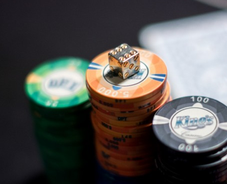 Aleksei Ivanov am Tag 1b des IMOP Main Event ganz vorn