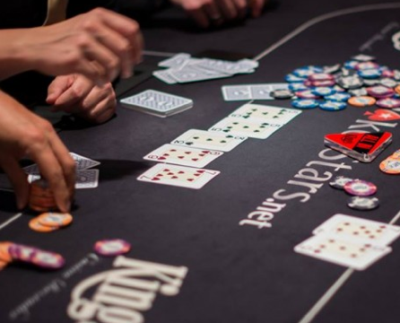 Mittwoch im King’s – €4.000 garantiert beim „Super Wednesday“ für nur €40 Buy-In