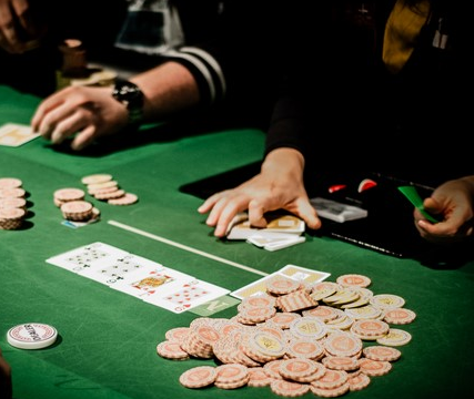 Sebastian Langrock führt beim WPT Warm Up nach Tag 1a
