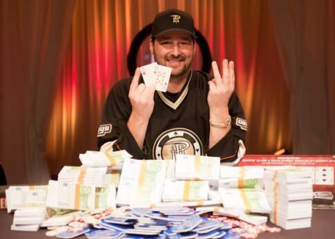 Phil Hellmuth coacht November Niner Shortstack Federico Butteroni