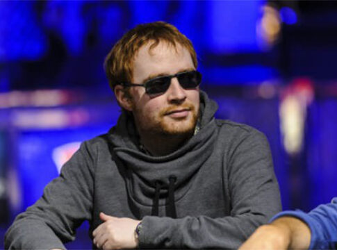 WSOPE Berlin Main-Event – Überschaubare Beteiligung – Niall Farrell mit massivem Chiplead – Felix Seelentag in den Top Ten!