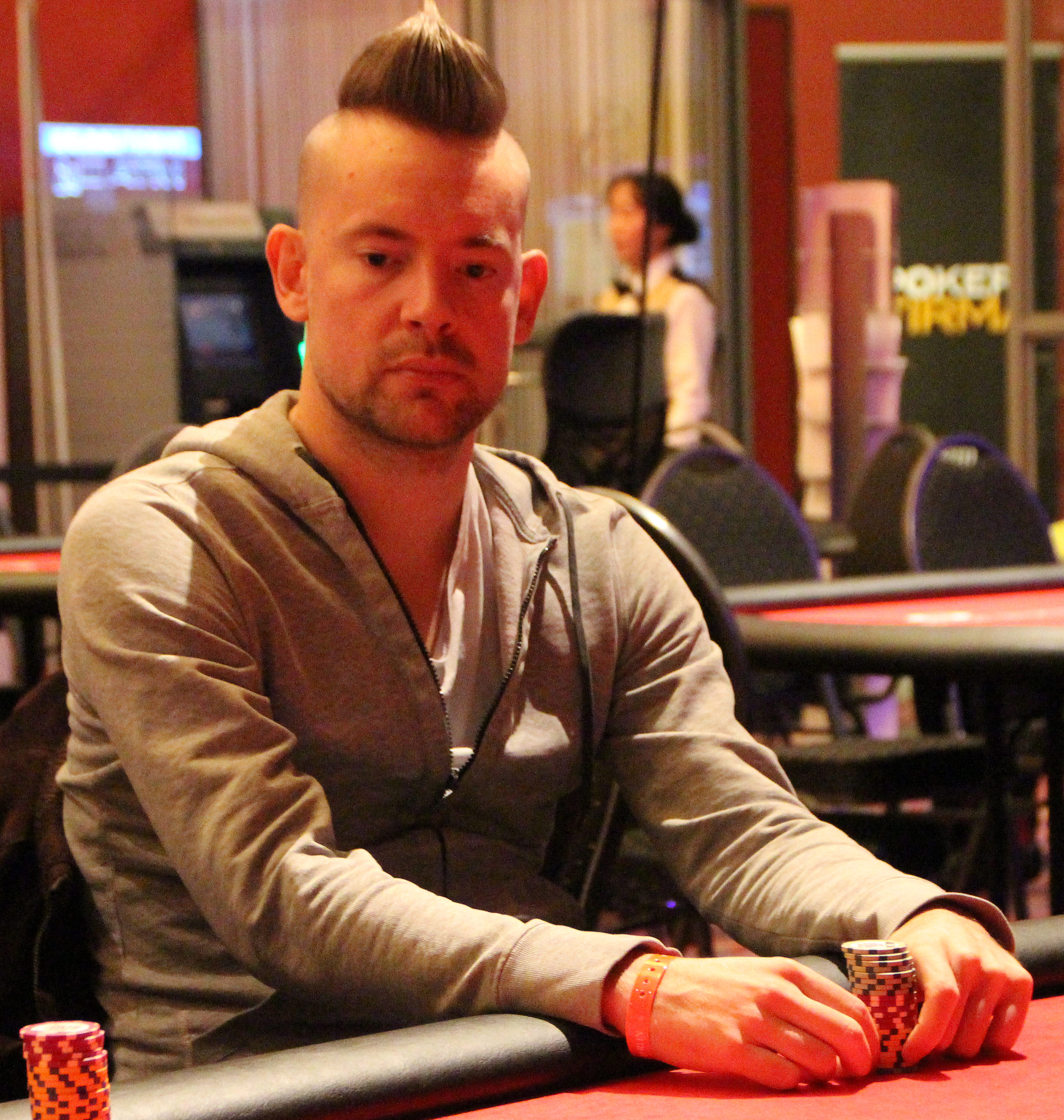 danzer-plo02-hochgepokert