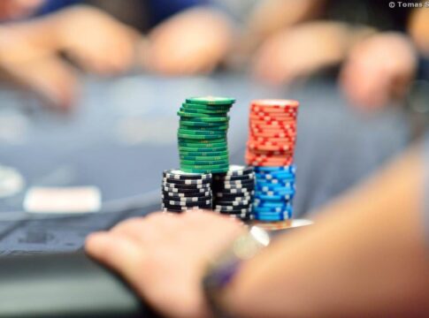 Dragan Simeunovic führt 162 Spieler in Tag 2 des WSOP Circuit Monster Stack Event im King’s!