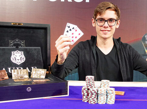 Fedor Holz schnappt sich den Sieg und $3,5 Millionen beim $200k Triton Super Highroller