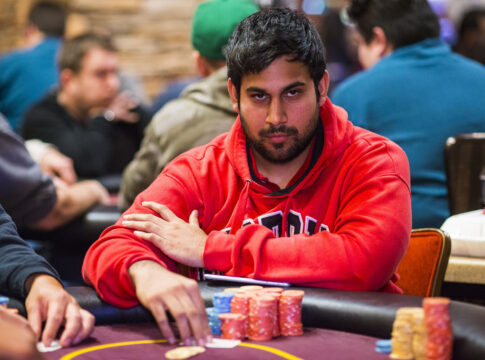 WPT Rolling Thunder – Ankush Mandavia bleibt Chipleader nach Tag 2 – Stefan Schillhabel letzter verbliebener Deutscher