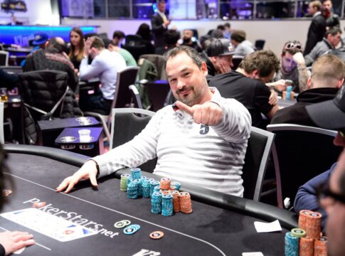 Daniel Rose geht als überlegender Chiplead in Tag 3 des Eureka Main Event!