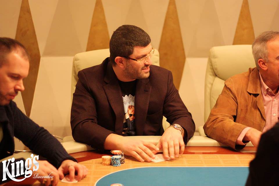 WPT Prag Hervorragender Start für Leon Tsoukernik Hochgepokert