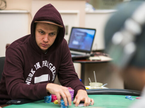 WPT Bay 101 Shooting Star – Stefan Schillhabel geht als massiver Chipleader an den Final Table