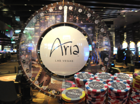 Jake Schindler, Brian Rast und Brandon Steven räumen ab bei High Roller Serie im Aria