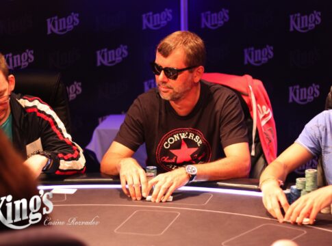 Overlay beim 40k Spanish Cup im King’s? – Späteinstieg noch bis 18:15 Uhr am Donnerstag! – Marek Sulc Chipleader an Tag 1b!