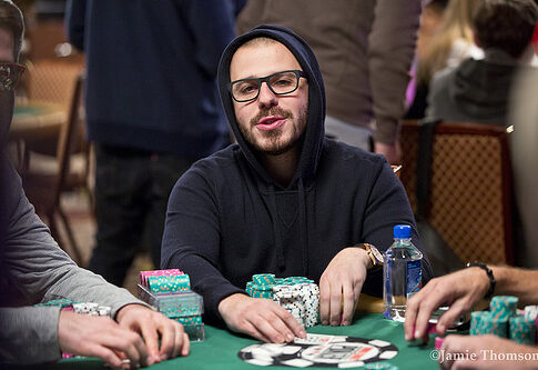 WSOP Big One  – Dan Smith führt, Aldemir und Holz auf der Lauer