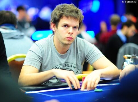 Stefan Jedlicka führt die letzten Sechs in das €2k Estrellas High Roller Finale