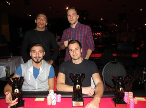 L. Schulz gewinnt den Triple A Main Event durch einen 5-Way Deal!