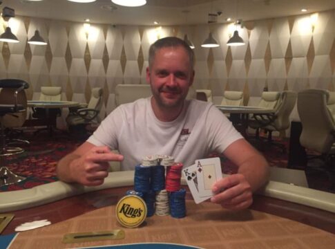 Marcus Berlig dealt sich zum Sieg beim King’s Hold’em Adventure