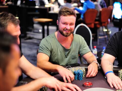 Eureka Hamburg – Erik Scheidt führt das Finale beim Main Event an