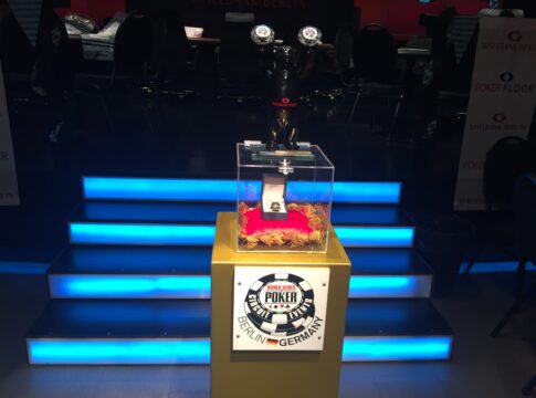 Erkan Soenmez geht als Chipleader in den Kampf um den WSOPC Ring beim Oktoberfest!