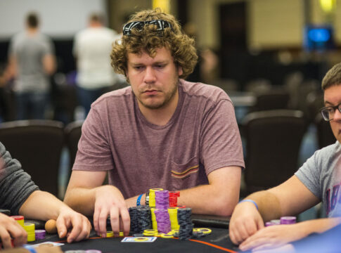 WPT Caribbean Tag 2 – Robin Hegele spielt sich in die Top 5