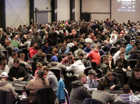 Schon fast 1.000 Spieler beim German Poker Tour Main Event im King’s