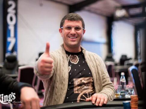 King´s Boss Leon Tsoukernik massiver Chipleader nach Tag 1A im EPSC Event