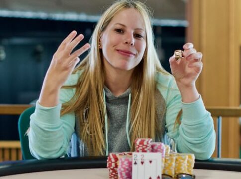 Dritter WSOP Circuit Goldring für Loni Harwood