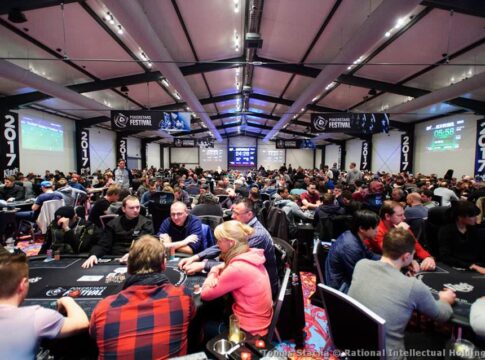 GPT Main Event im King’s – Prof. Dr. Bär führt nach Tag 1a