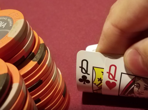 Doug Polk analysiert seine $5/$10 Live-Session aus dem Aria