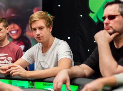 Ist Viktor „Isildur1“ Blom bald auf Twitch zu sehen?