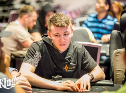 Anatoly Filatov führt im Finale des partypoker Million Germany High Roller Event!