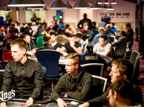 Adel Kabbani holt den Chiplead an Tag 1b des Spanish Cup im King’s!
