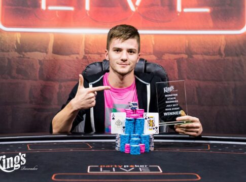 Das King’s Monster Stack Madness geht für €16.900 an Dominik Matejka!