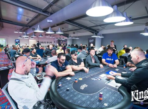 Overlay Gefahr beim €50k GTD PokerStars Cup im King´s – Russen dominieren Tag 1A